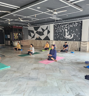 Mindful Yoga Sessions for Complete Wellbeing