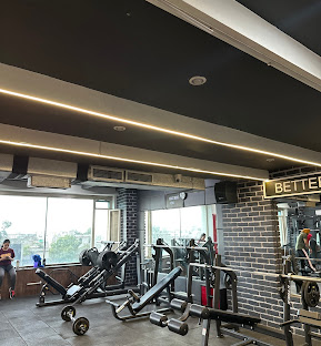 Live Fitness  Studio and Spa